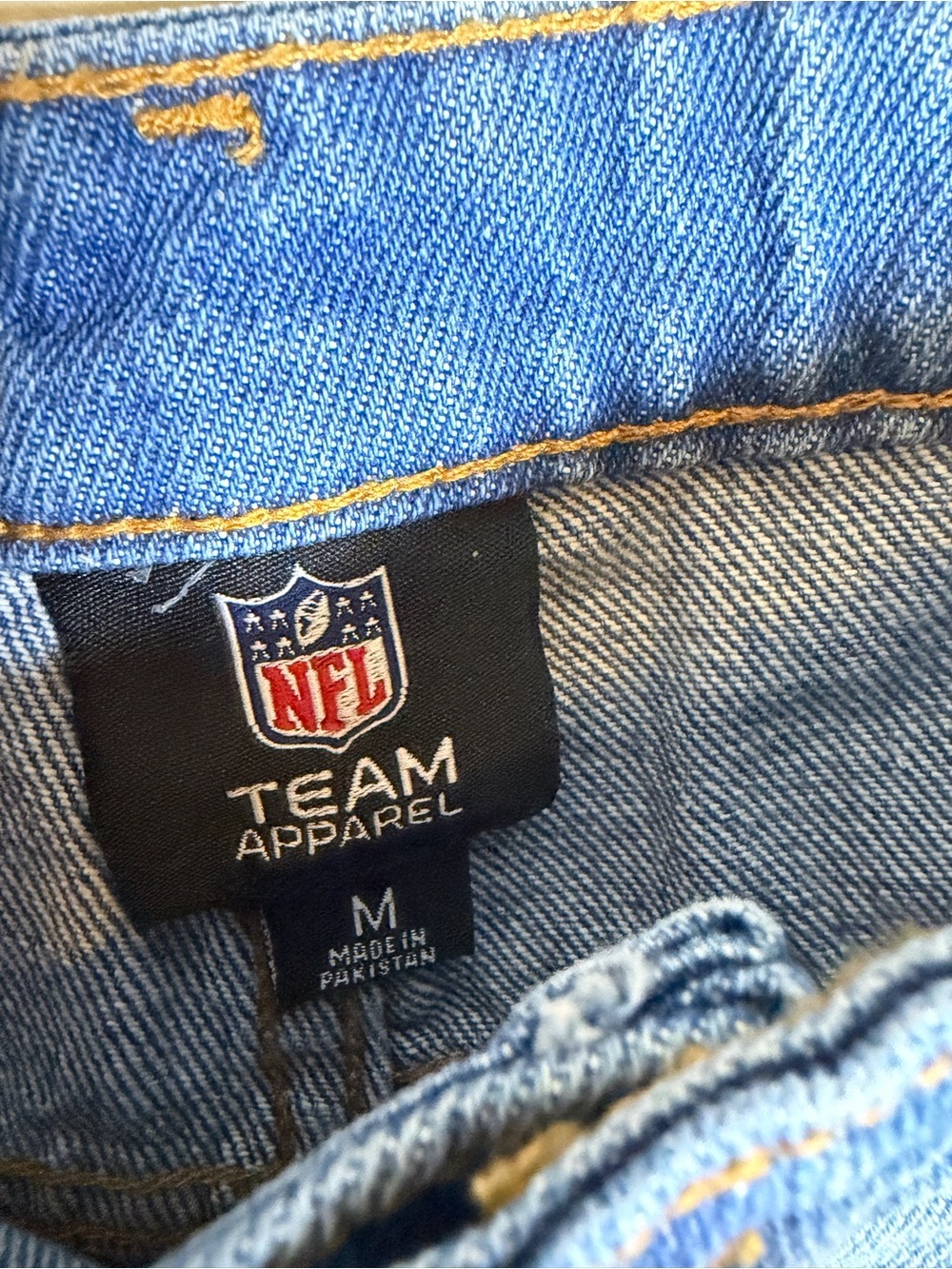 FOCO Seattle Seahawks Distressed Denim Shorts NFL Team Apparel Medium - Picture 5 of 9